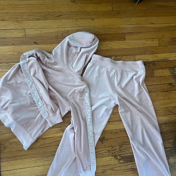 Pink Velour Tracksuit Set - Picture 4 of 10